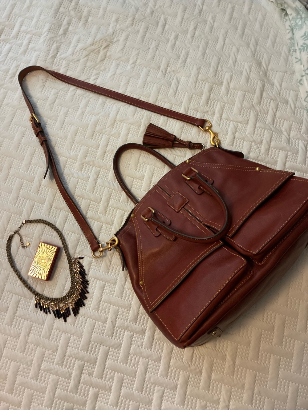EUC DOONEY & BOURKE Florentine shoulder satchel bag brown dark red clean pretty